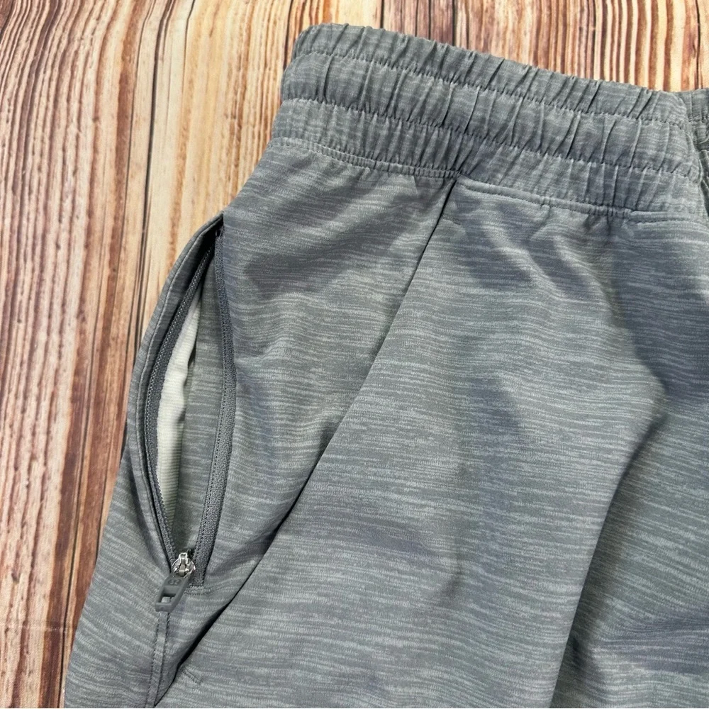 Lululemon Athletica Men's Gray Athletic Shorts Size Medium
